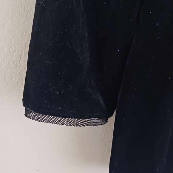 J. Jill Black Velvet Floral Embroidered Button Front Long Sleeve Top size XS - Picture 2 of 5